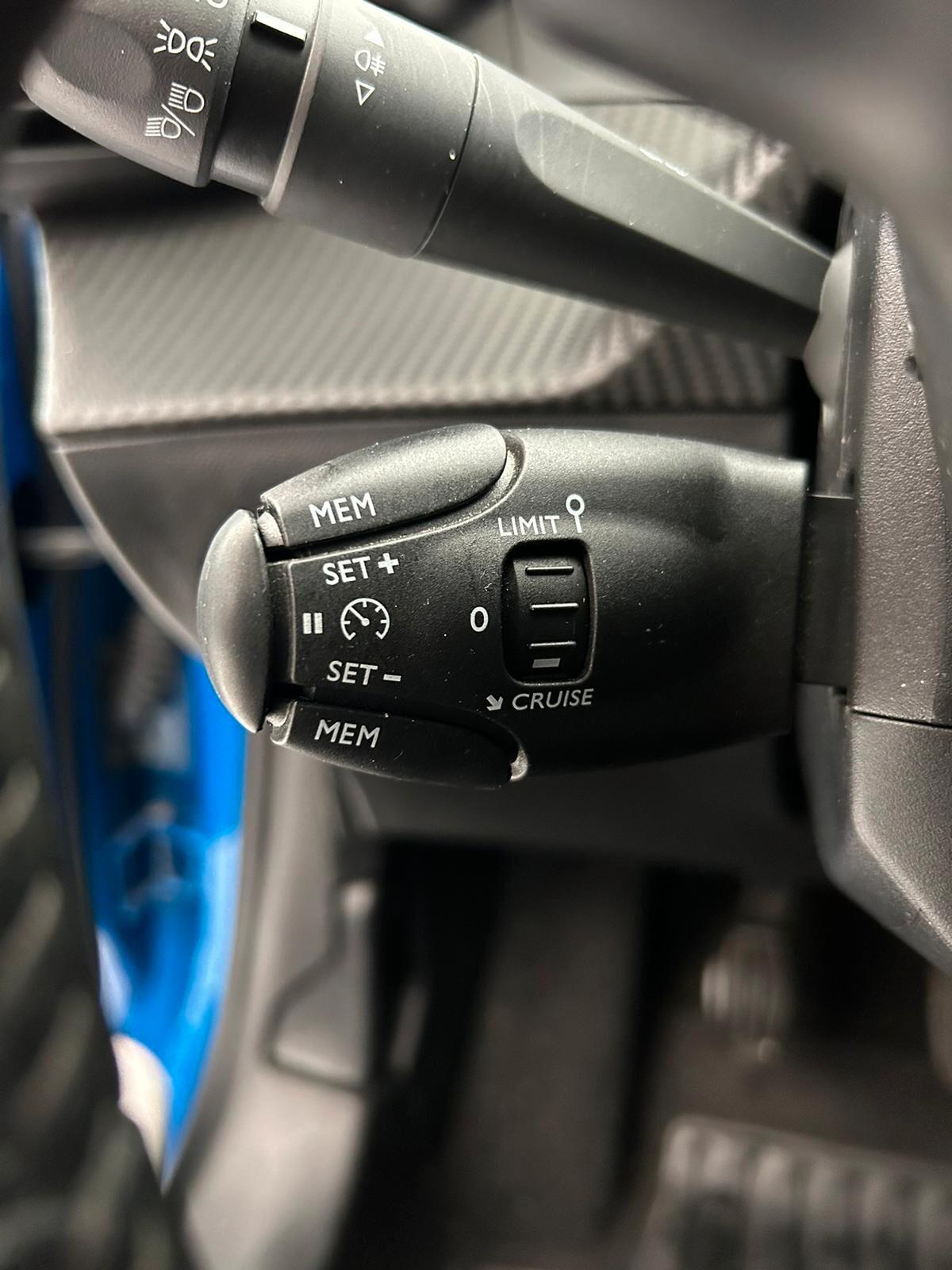 Peugeot 208 PureTech 100 Stop&Start 5 porte Allure