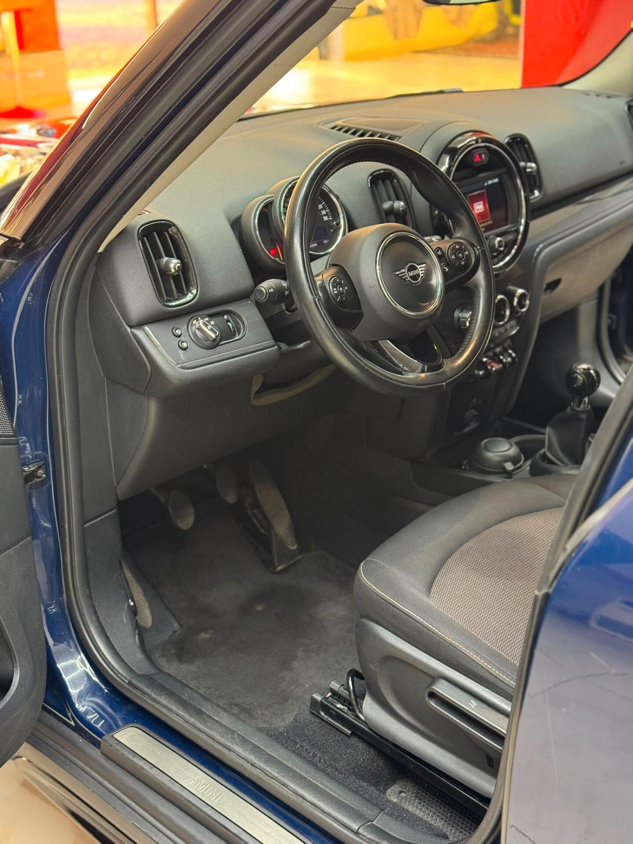 Mini One Countryman 1.5 Hype
