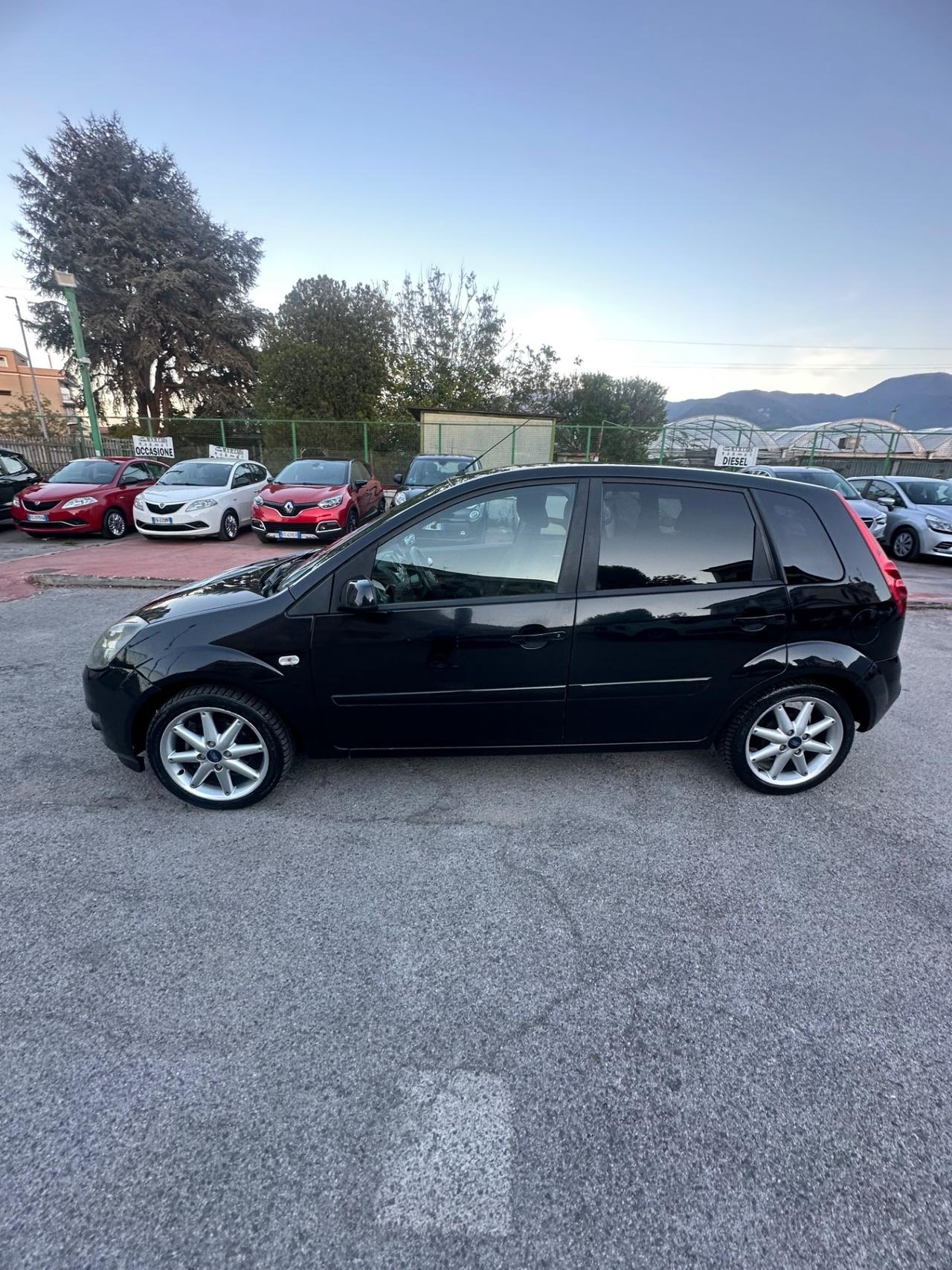 Ford Fiesta 1.4 TDCi 5p. Ghia