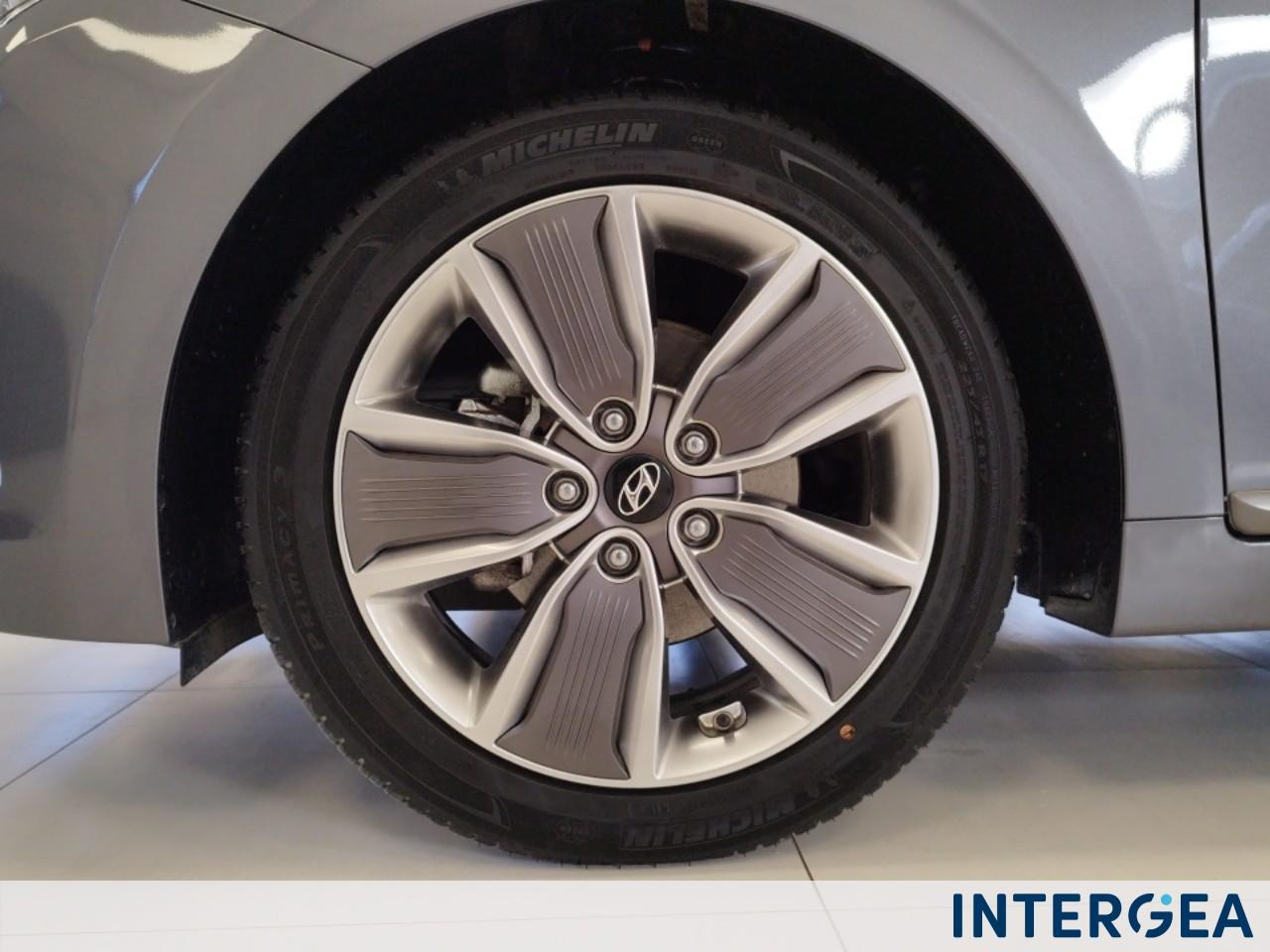 HYUNDAI Ioniq 1.6 hybrid Style 6dct my19