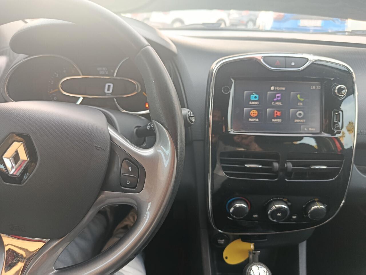 Renault Clio 1.5 dCi 90CV Costume National