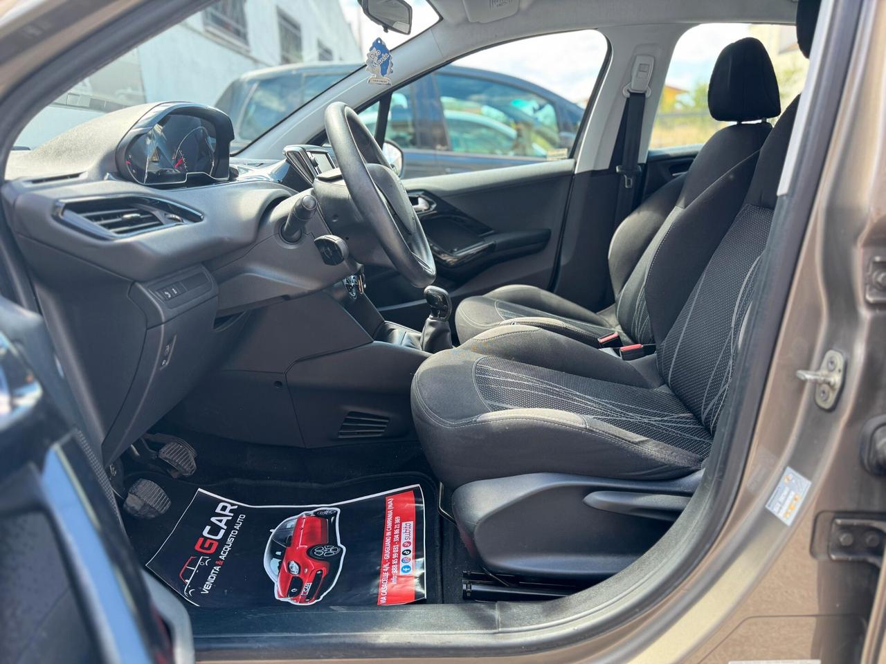 Peugeot 208 1.4 HDi 68 CV 5 porte Allure