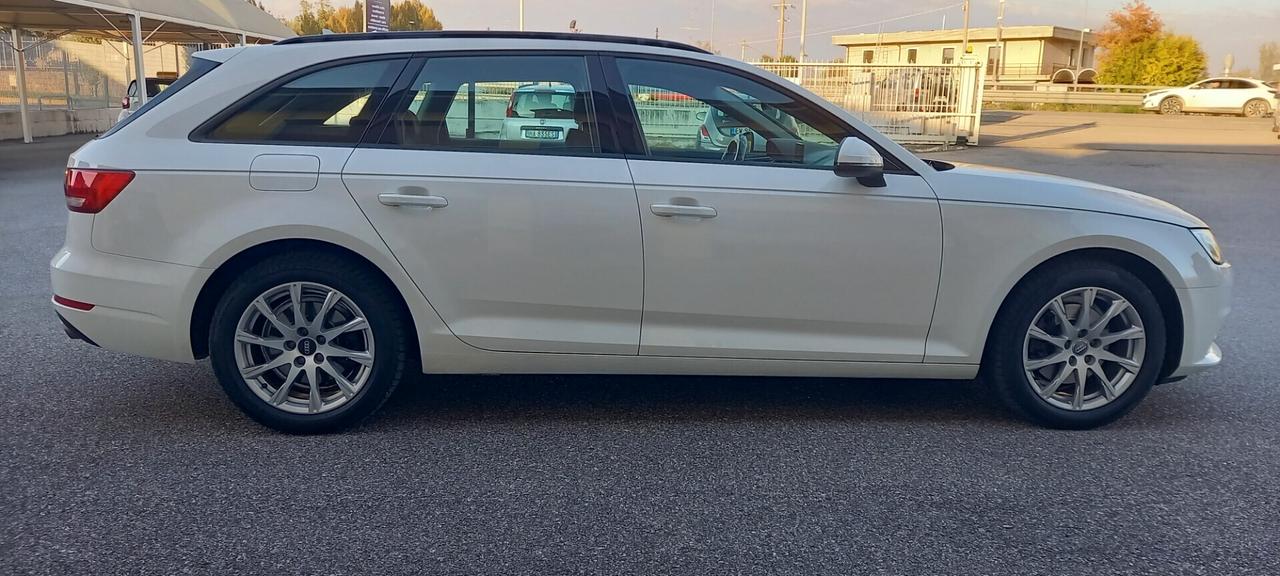 AUDI A 4 Avant TFSI G-Tron Sport Benzina - Metano cc. 1.984 CV: 170 Cambio Manuale 6 Marce 5 Porte 5 Posti Euro 6