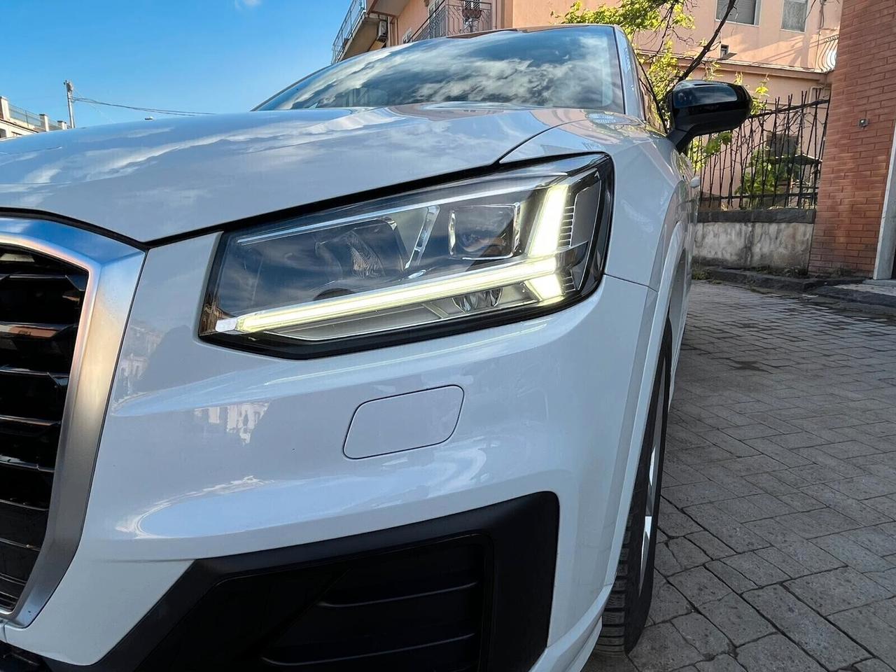 Audi Q2 30 TDI Edition S-LINE ESTERNO