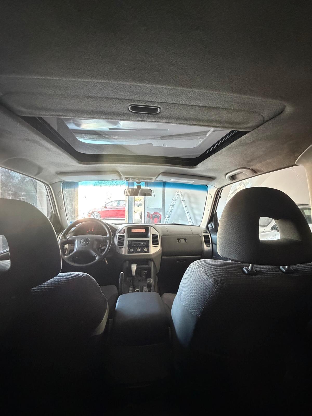 Mitsubishi Pajero 3.2 DI-D 16V aut. 3p. Instyle DPF EDIZIONE DA CAR
