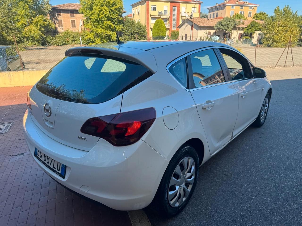 Opel Astra 2011 1.7 Diesel 110CV 5 porte Cosmo