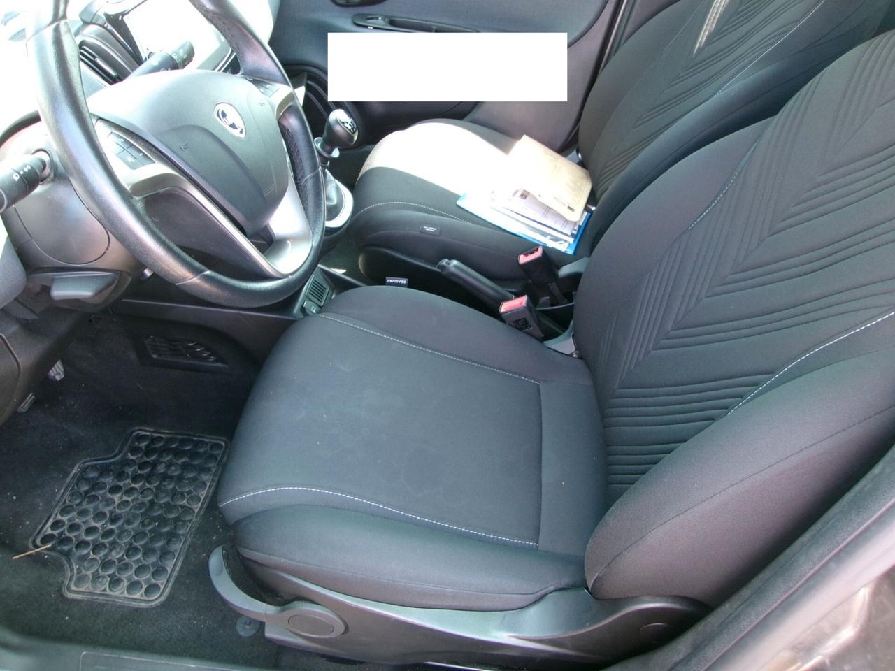 LANCIA YPSILON 1.0 FIREFLY 69CV 6M. HYBRID GOLD ( MIRROR - SENSORI POST. )
