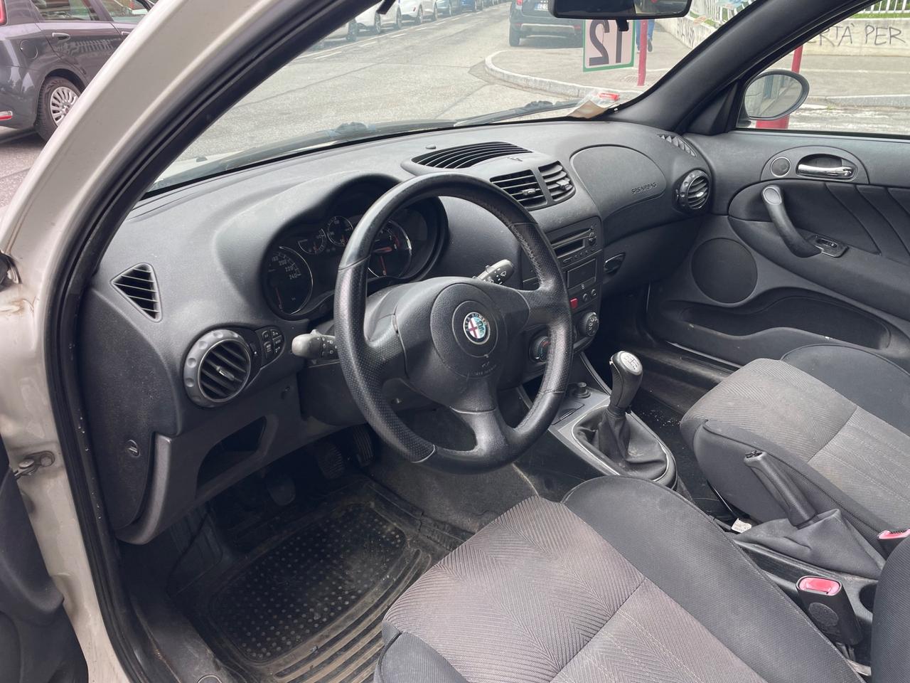 Alfa Romeo 147 1.6 16V 5p/1PROP/GARANZIA 12 MESI