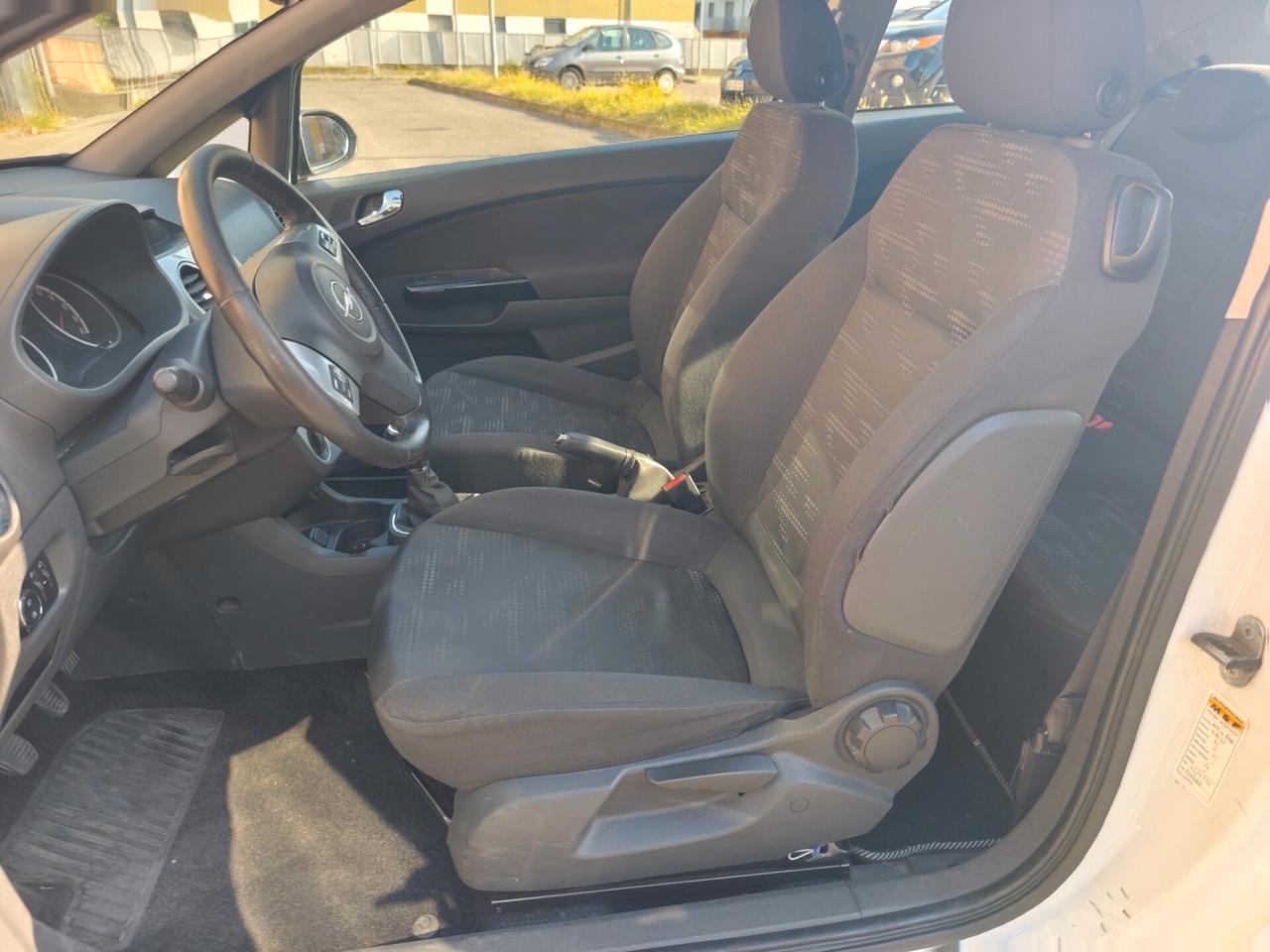 Opel Corsa 1.2 Benz euro 5 3 porte