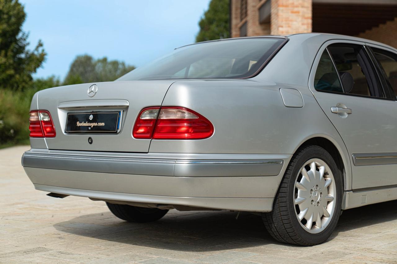 Mercedes-benz E 430 V8 - MER00314