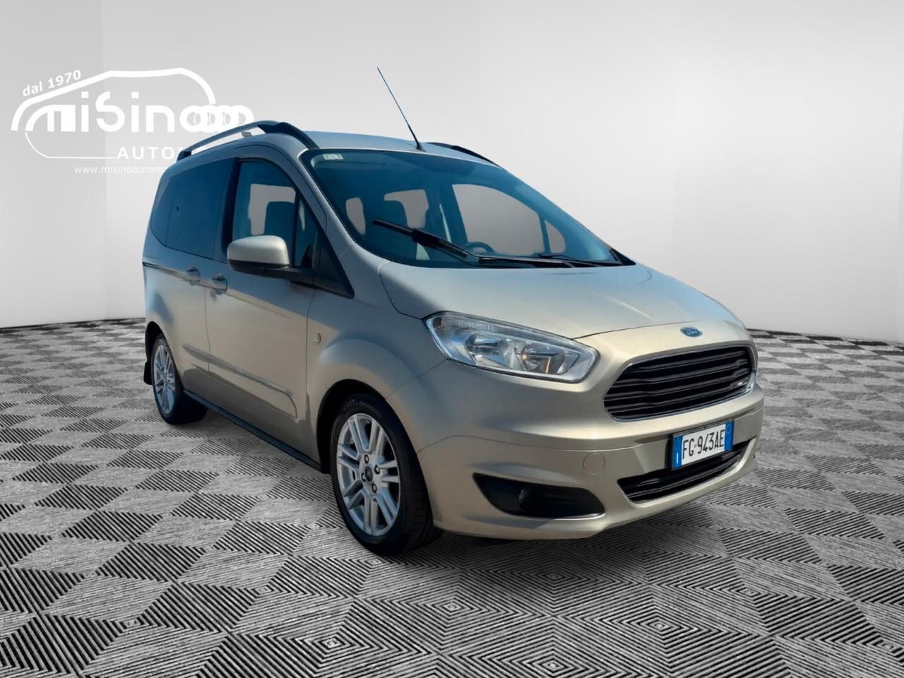 Ford Tourneo Courier 1.5 TDCI 95 CV Titanium