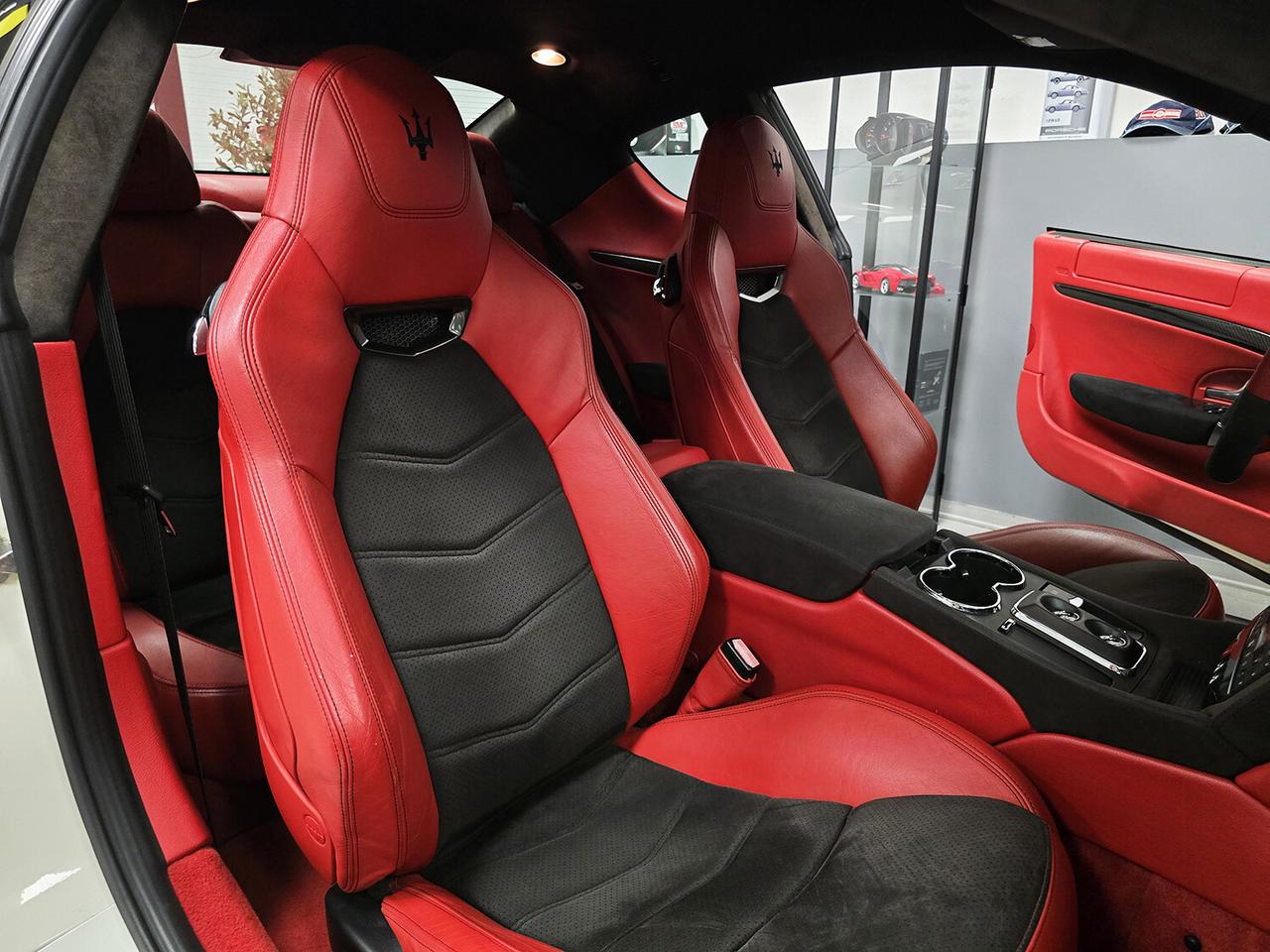 Maserati GranTurismo 4.7 V8 Sport S FATTURE SERVICE FRIZIONE NUOVA GARANZIA 12 MESI!!!