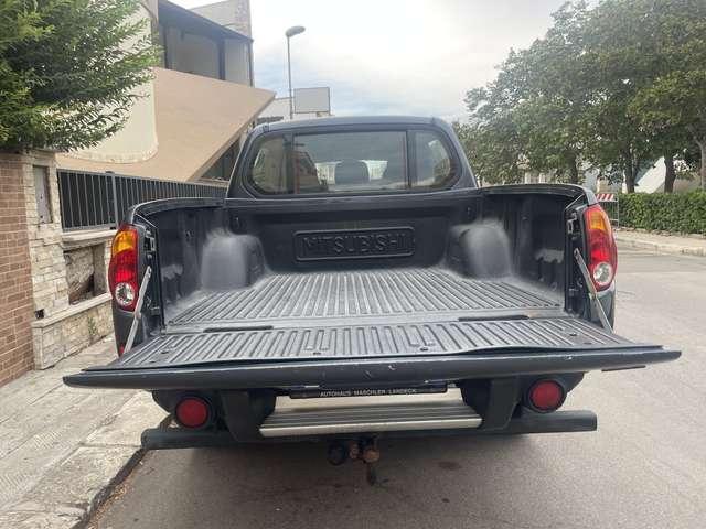 Mitsubishi L200 L200 d.cab 2.5 di-d Intense N1