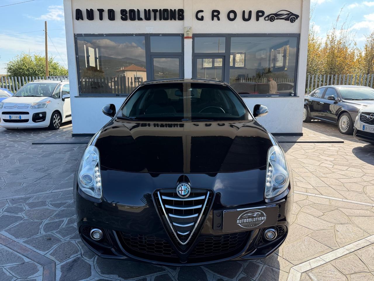 Alfa Romeo Giulietta 1.4 Turbo okenopatentati Total Black