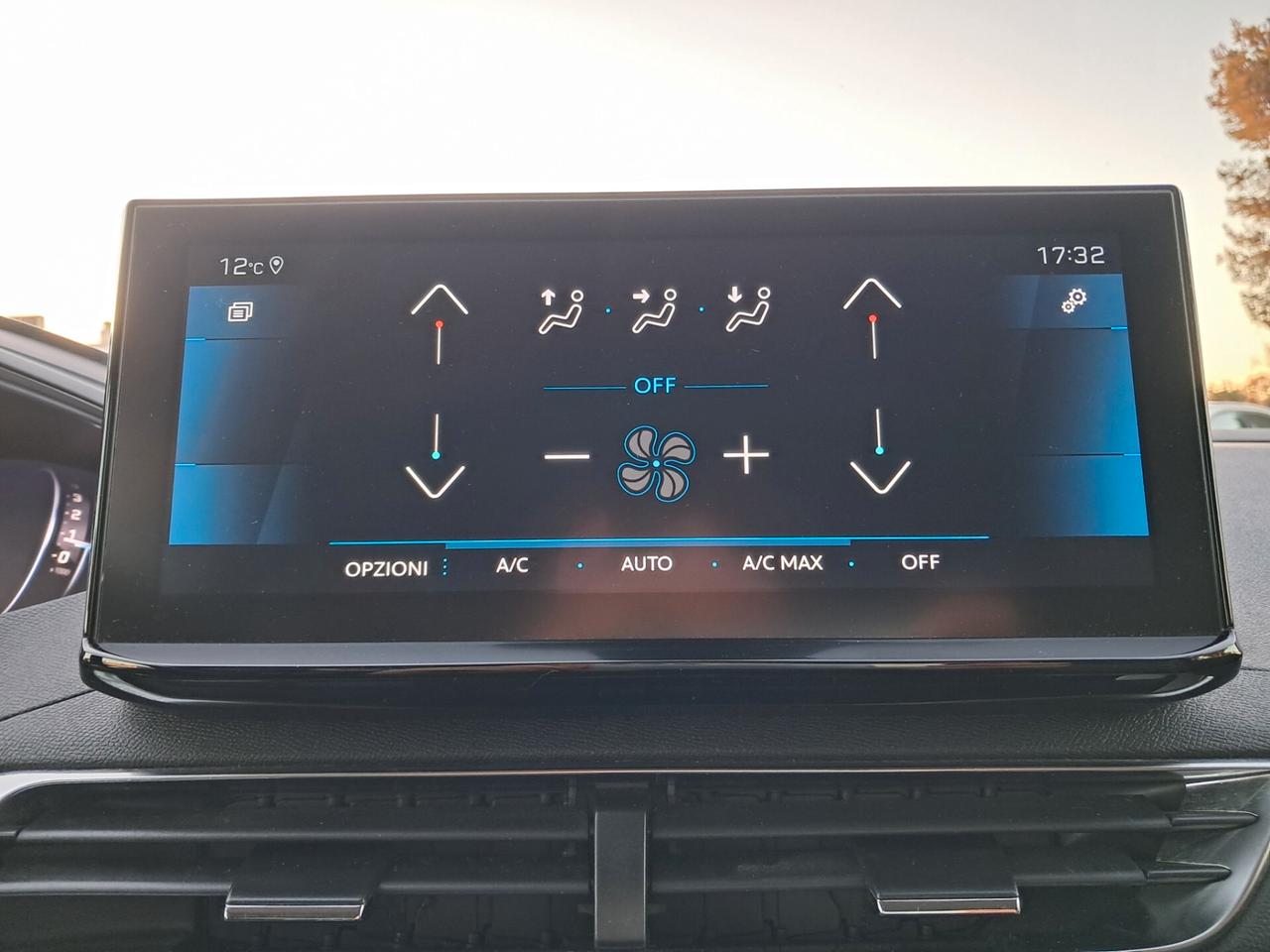 Peugeot 3008 BlueHDi 130cv EAT8 Allure *LED-PELLE-NAVY*