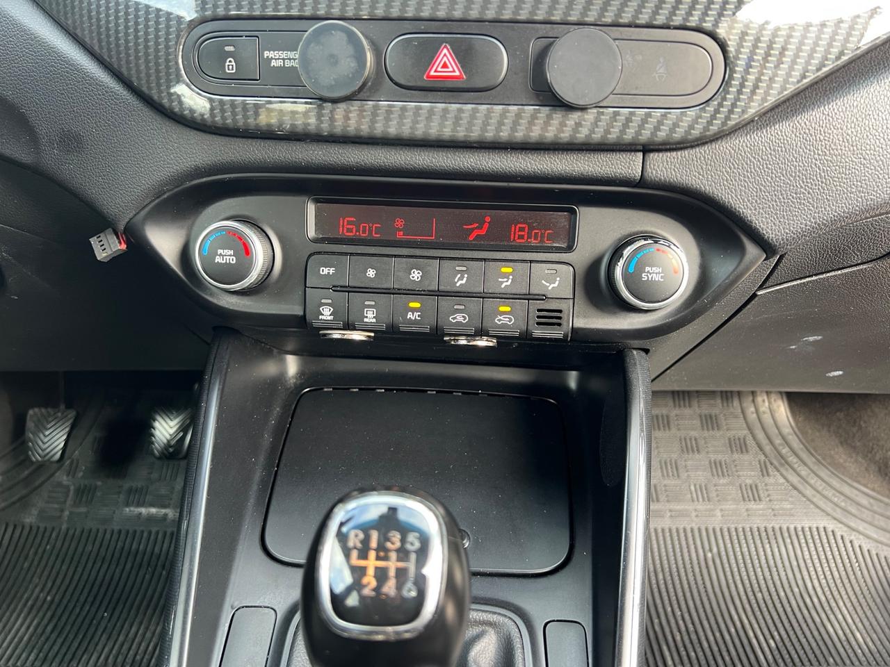 Kia Carens 1.7 CRDi 7 Posti