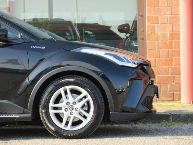TOYOTA C-HR 1.8 Hybrid E-CVT Active