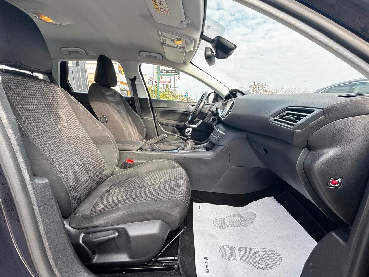 Peugeot 308 BlueHDi 130 S&S SW Allure