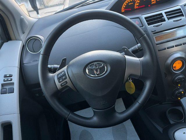 TOYOTA Yaris 1.3 5P M-MT (Aut.) Sol*39000km*