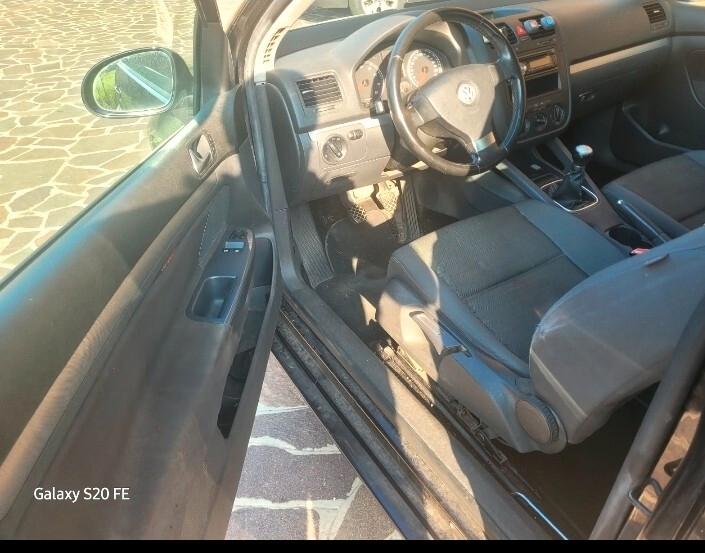 Volkswagen Golf 1.6 16V FSI 3p. Comfortline