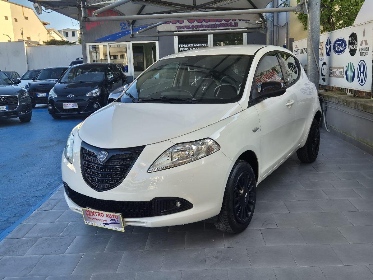 LANCIA - Ypsilon - 0.9 T.Air 85 CV 5 porte Metano Ecochic Gold
