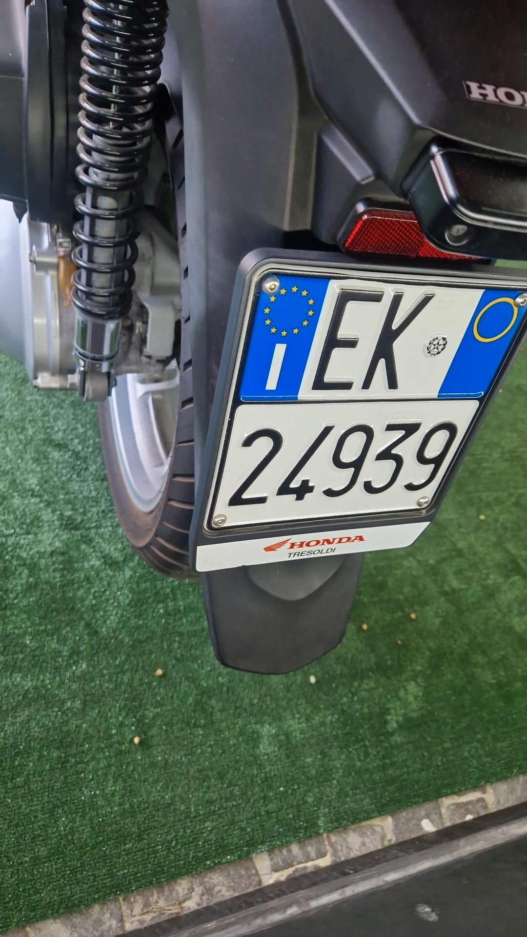 Honda SH 300