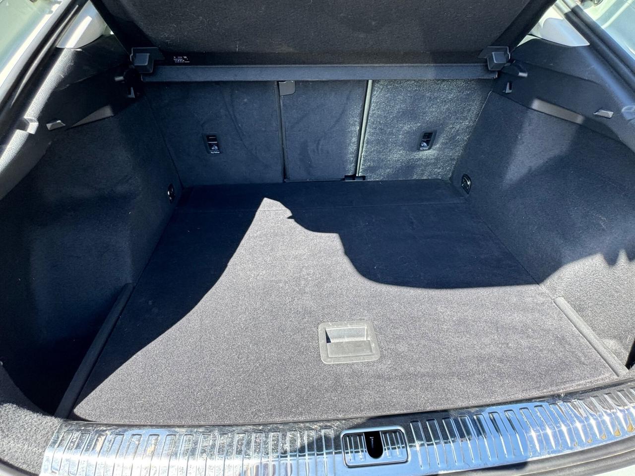 Audi Q3 35 TDI S tronic S line edition Prezzo Con Obbligo Finanziamento Senza il Prezzo sara' di euro 35500