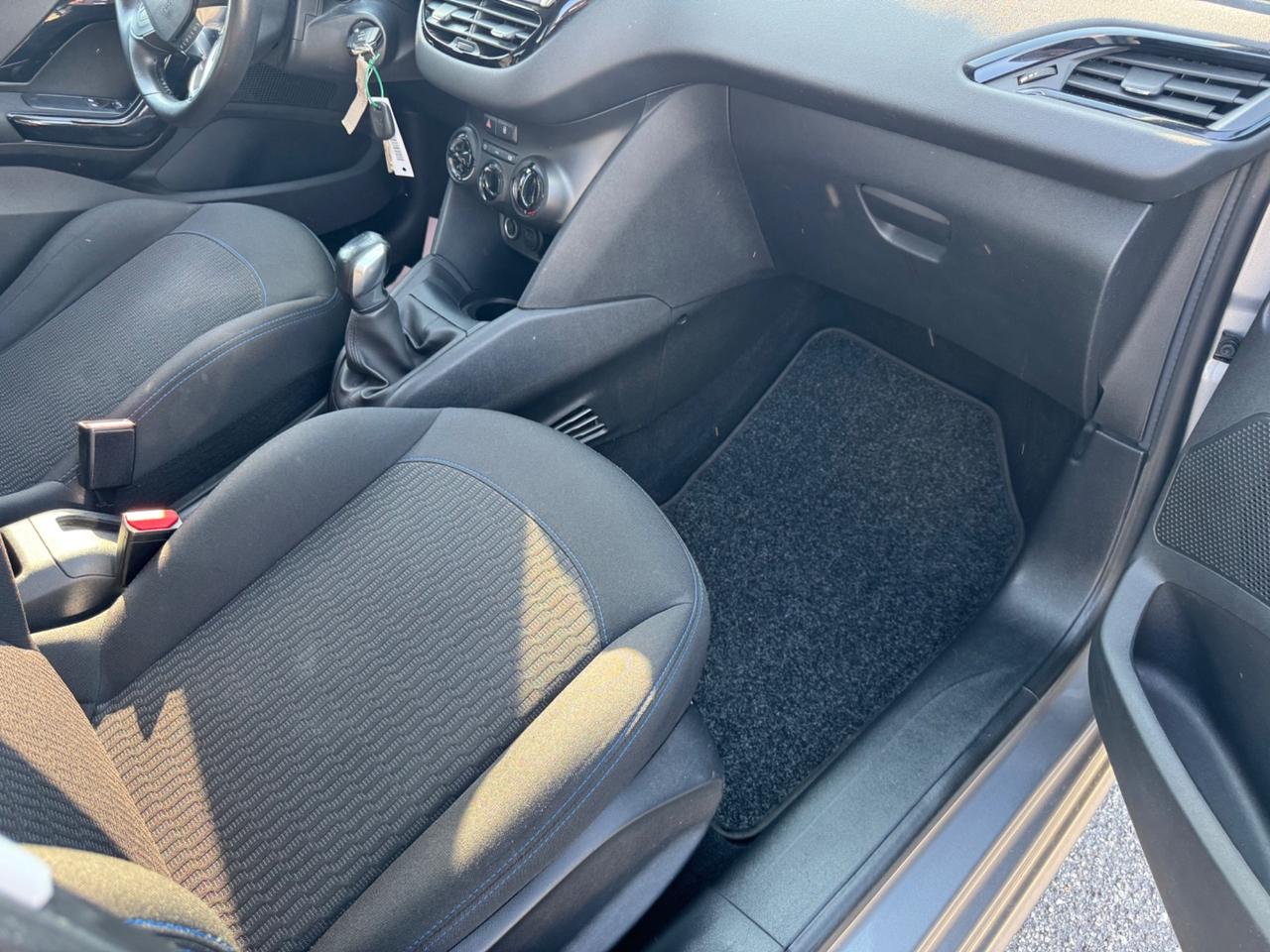 Peugeot 208 PureTech 82 5 porte Allure