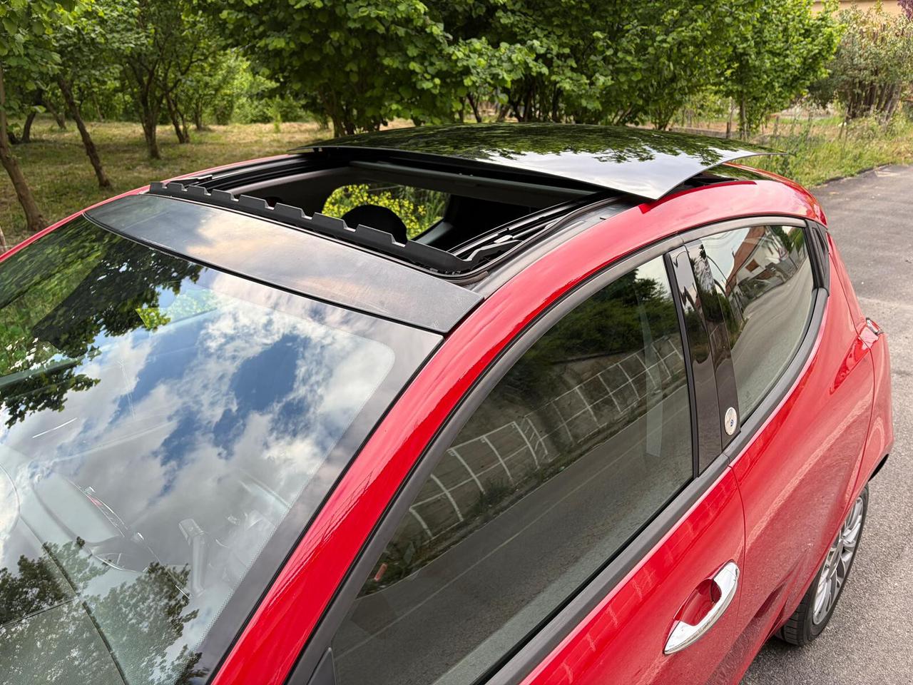Lancia Ypsilon 1.2 Gpl 69CV Tetto Ecochic Platinum