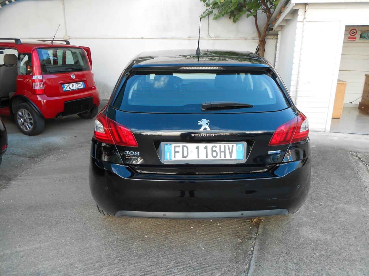 Peugeot 308 BlueHDi 120 S&S Allure