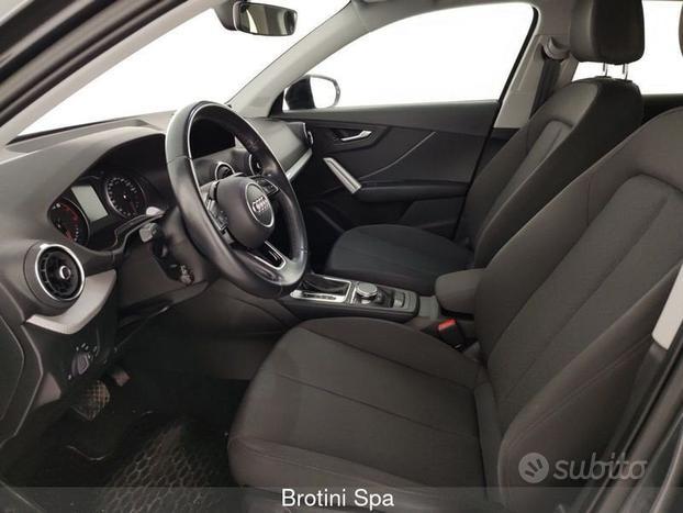 Audi Q2 35 TFSI S tronic Identity Black