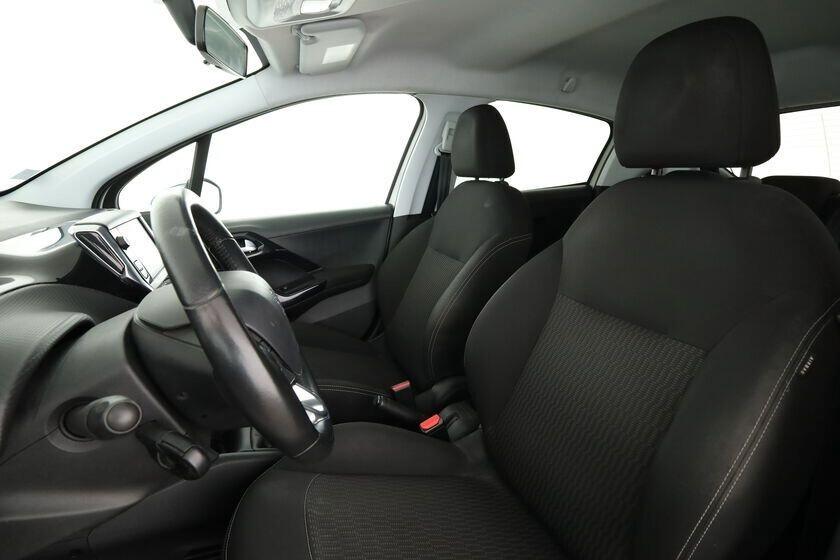 *IN ARRIVO* Peugeot 208 BlueHDi 75cv 5 porte Allure