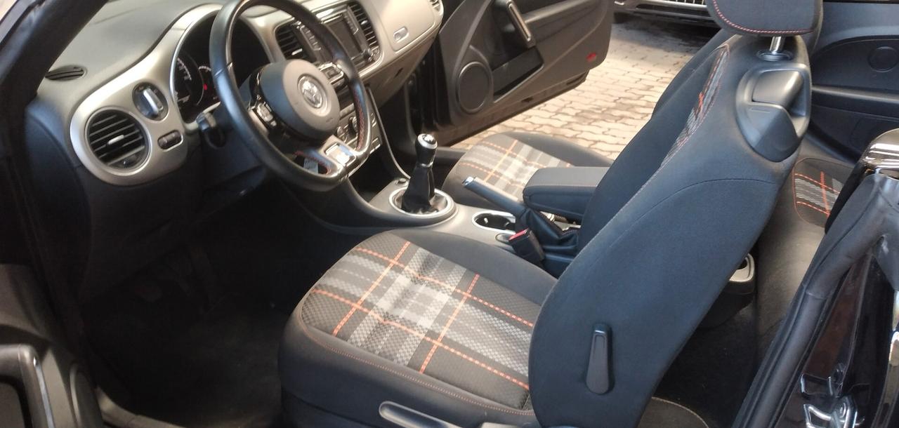Volkswagen Maggiolino Cabrio 1.2 TSI Design BlueMotion Technology Ok Neopatentati