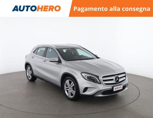 MERCEDES-BENZ GLA 220 d Automatic 4Matic Sport
