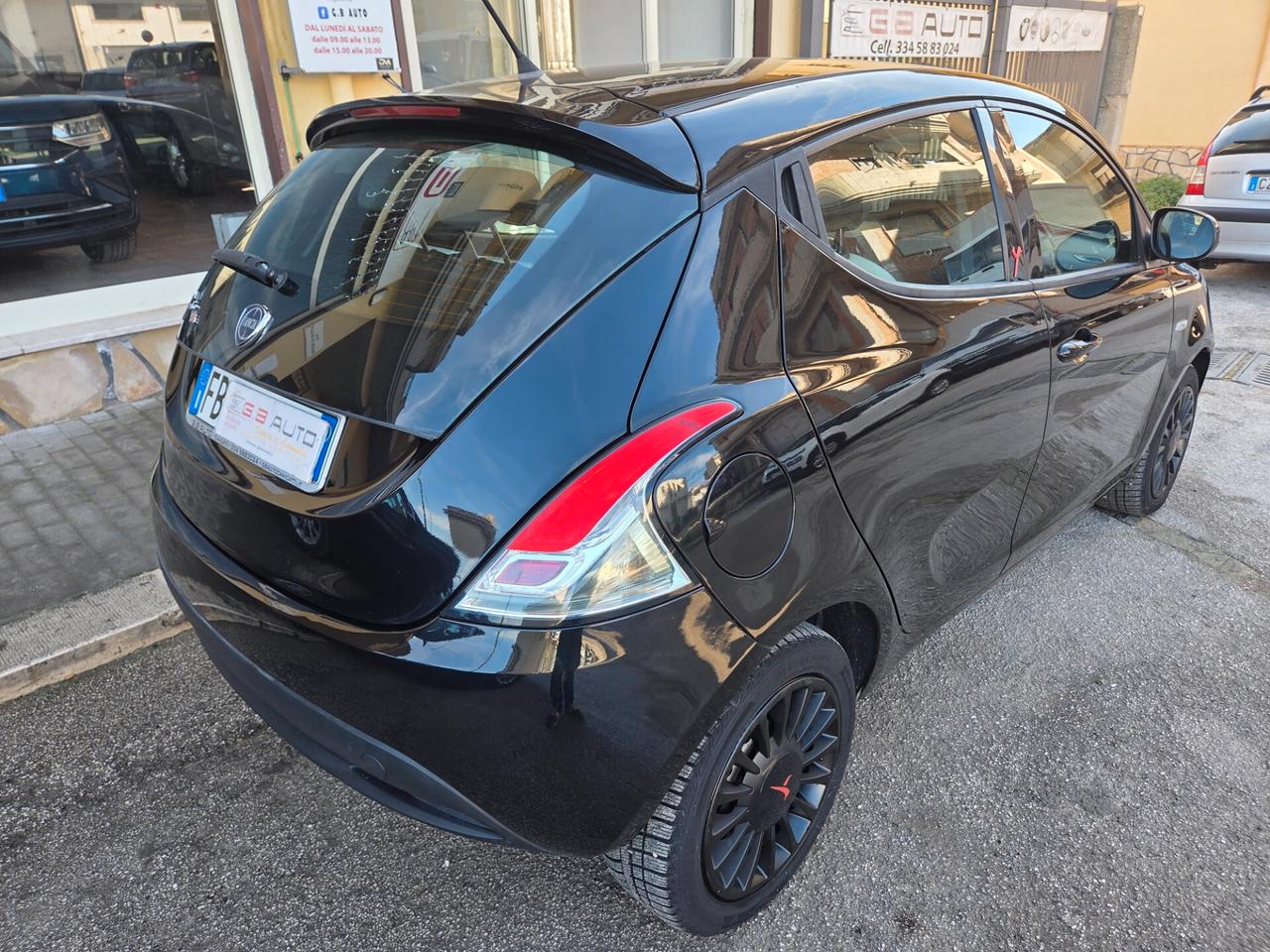 LANCIA YPSILON 1.2 BENZINA 70 CV GPL KM 99000 CERTIFICATI