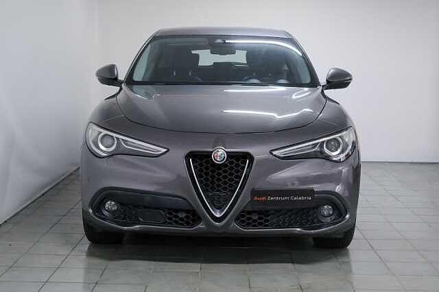 Alfa Romeo Stelvio 2.2 Turbodiesel 180 CV AT8 RWD Super