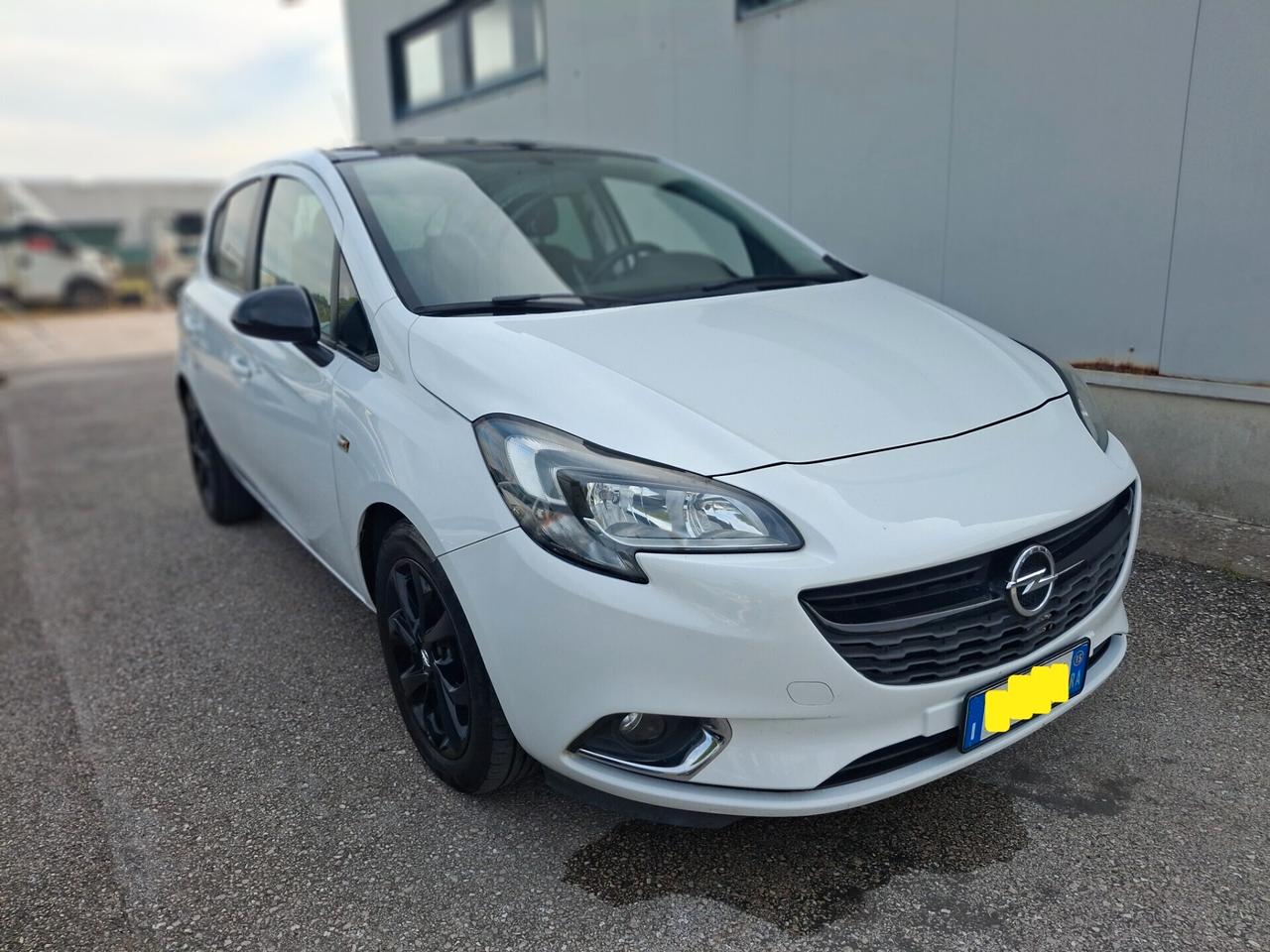 Opel Corsa 1.4. GPL,5 porte b-Color