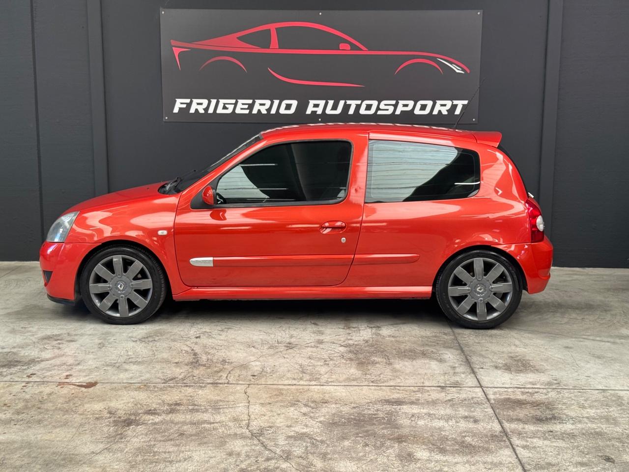 Renault Clio rs 182