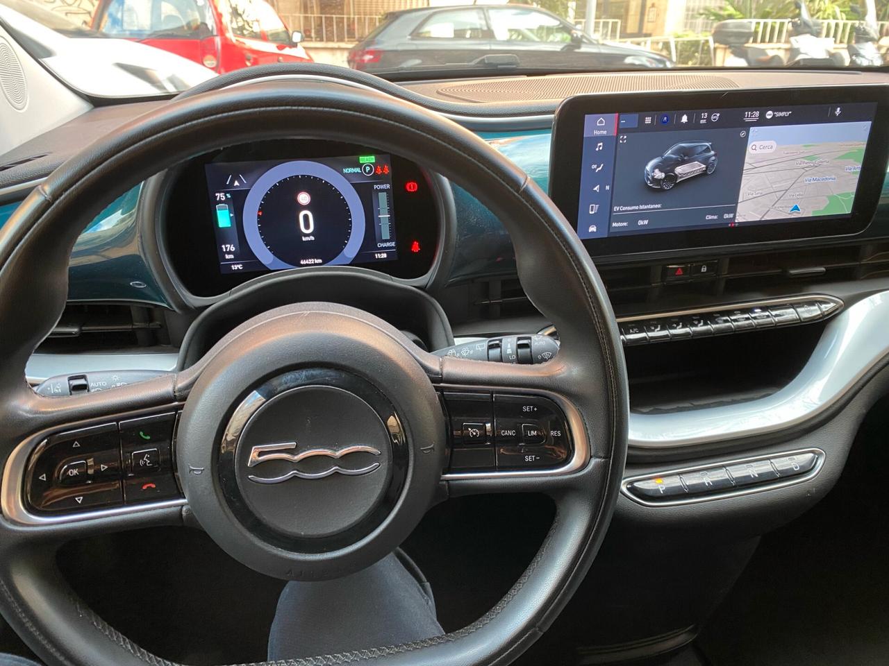 Fiat 500 500e La Prima Berlina 42 kWh