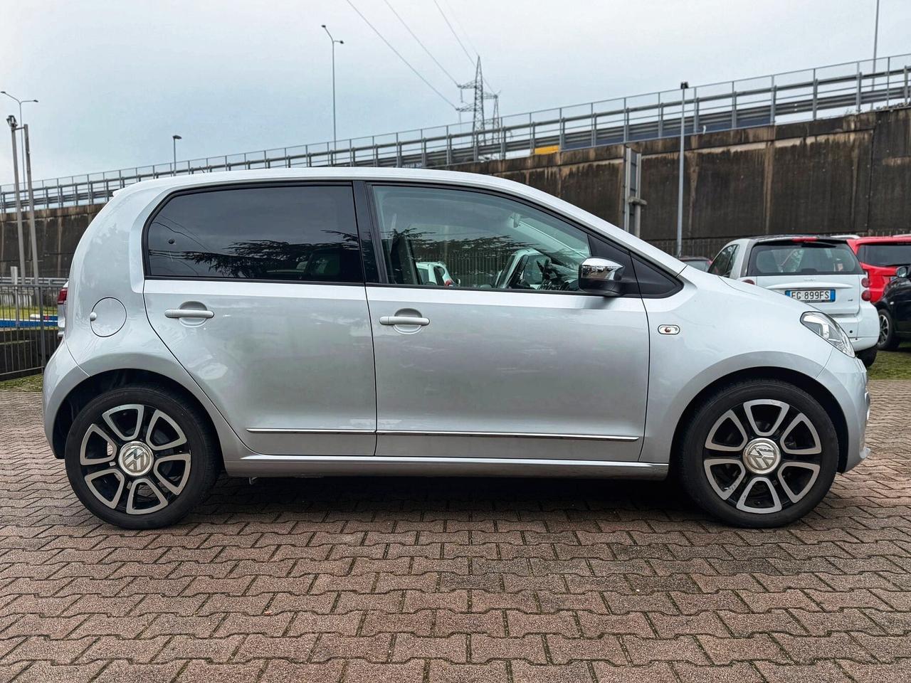 Volkswagen up! 1.0 75 CV 5p. NAVIGA CRIUSE SENSORI PDC OK NEOPATENTATI