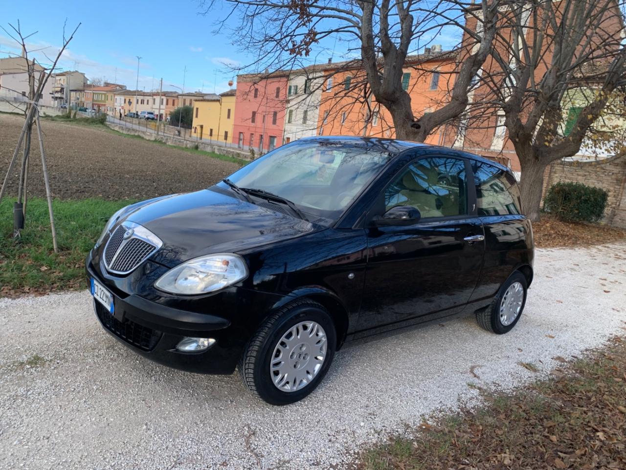 Lancia Ypsilon 1.2 Oro accessoriata