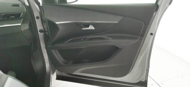 PEUGEOT 3008 Hybrid 225 e-EAT8 GT