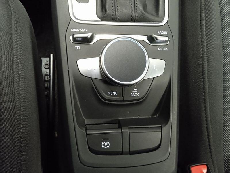 Audi Q2 30 TDI S tronic Business