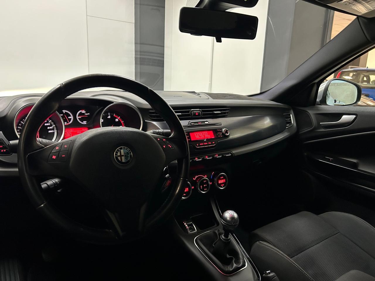 Alfa Romeo Giulietta 2.0 JTDm-2 140 CV Distinctive