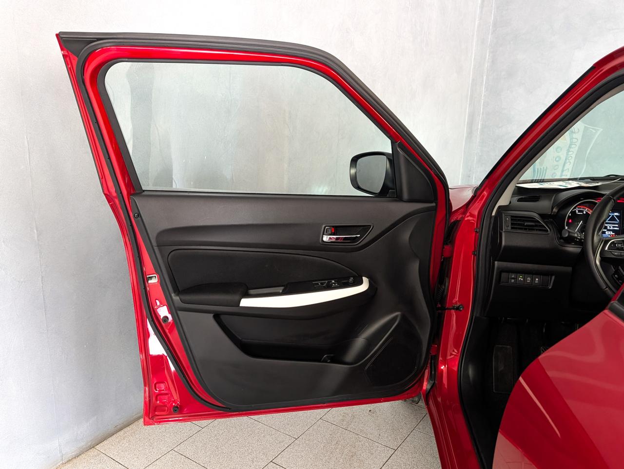 Suzuki Swift 1.2 Hybrid Privilege