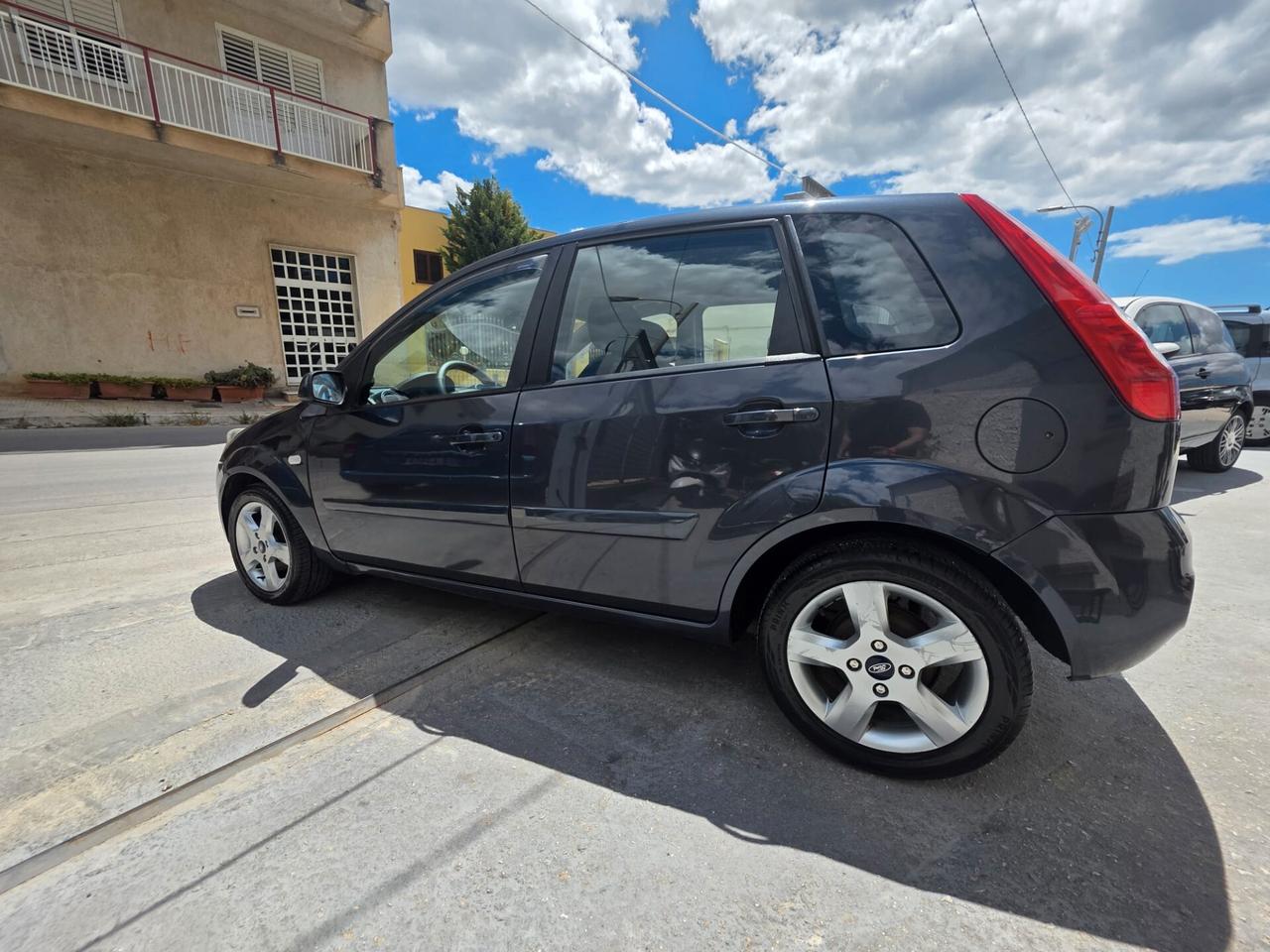 Ford Fiesta 1.4 TDCi 5p.