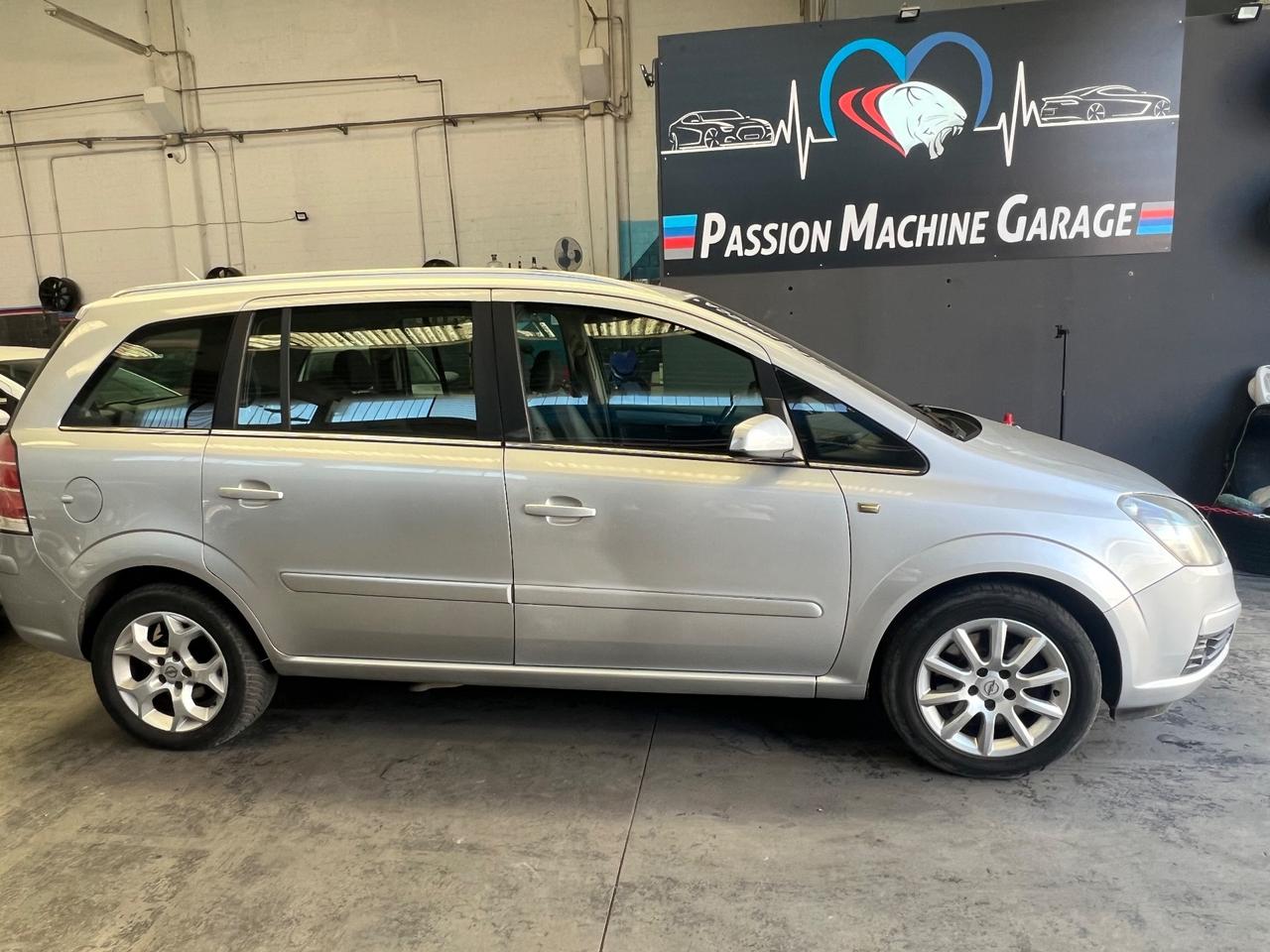 Opel Zafira 1.6 16V ecoM 94CV Cosmo