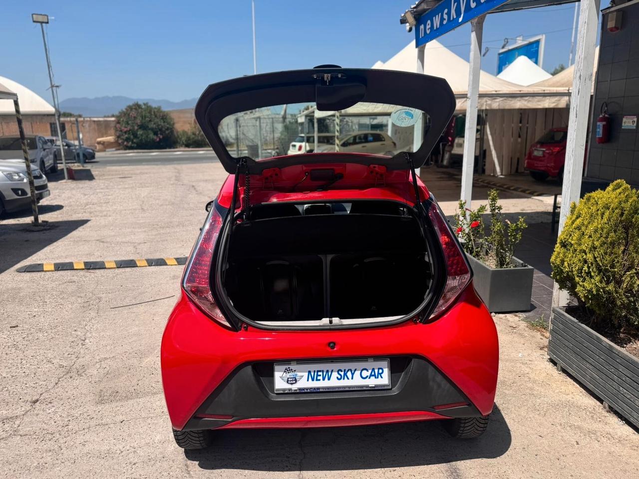 Toyota Aygo 1.0 VVT-i 69 CV 5 porte x-cool TSS