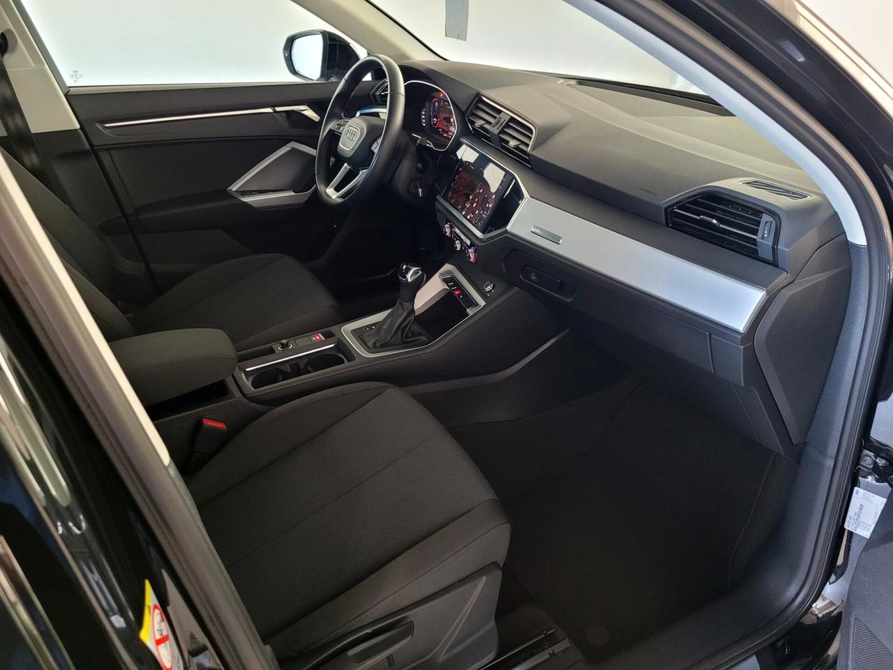 Audi Q3 35 TDI ADVANCED S TRONIC LED NAVI COCKPIT CARPLAY