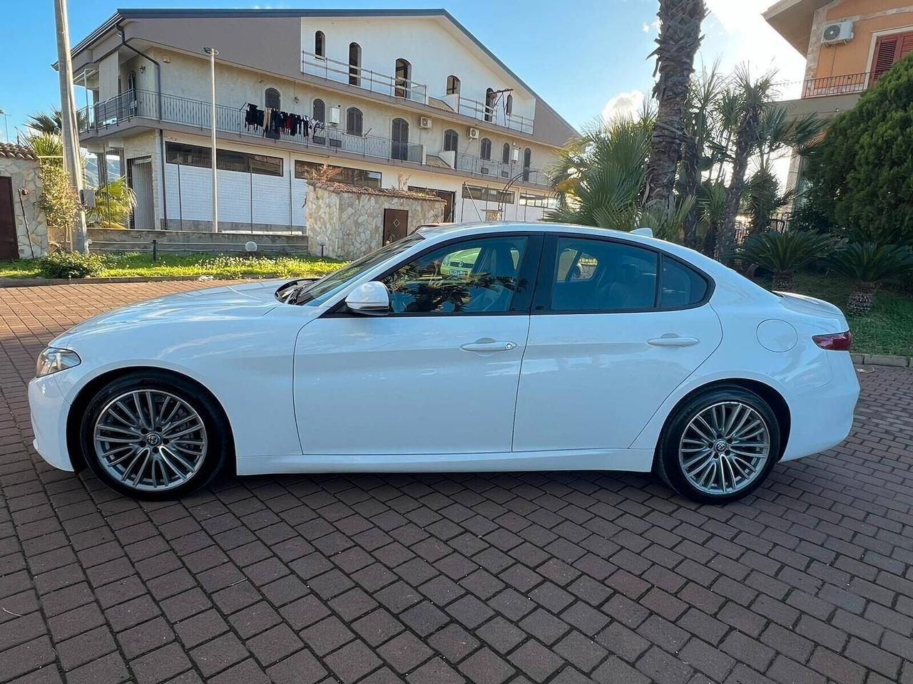 Alfa Romeo Giulia 2.2 Turbodiesel 150 CV AT8 Super